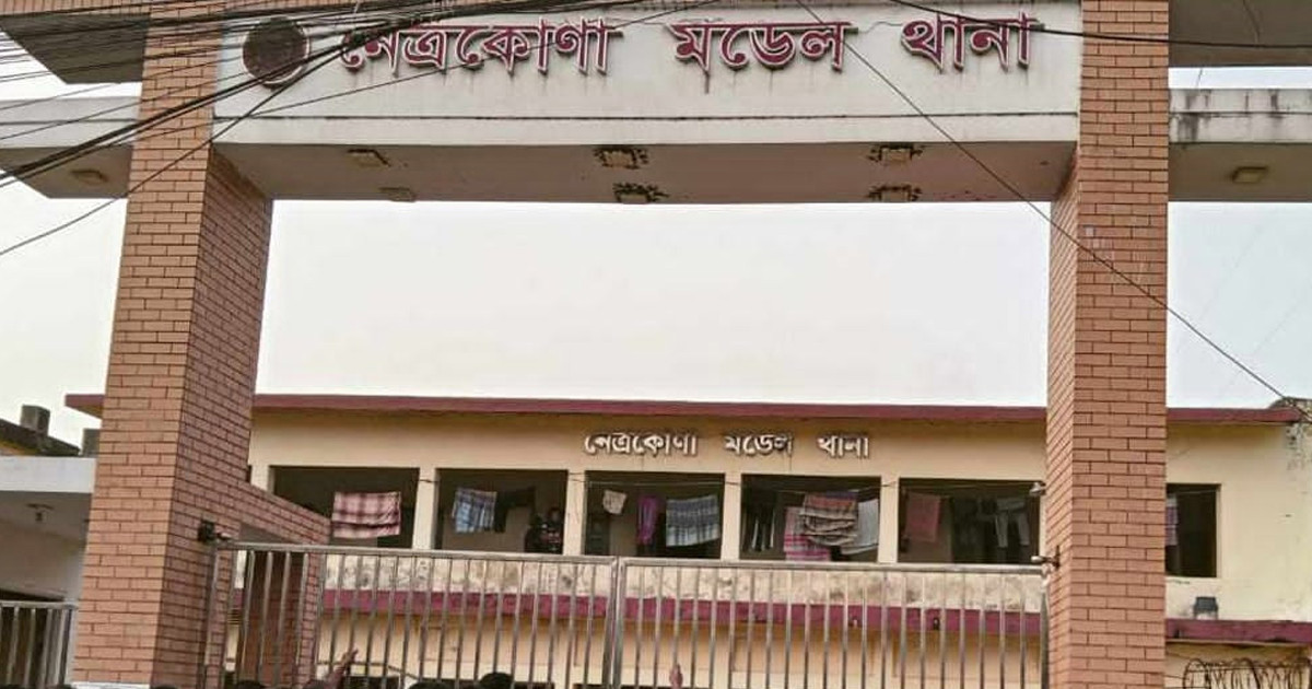 নিজ ঘর থেকে গলাকাটা মরদেহ উদ্ধার কৃষকের