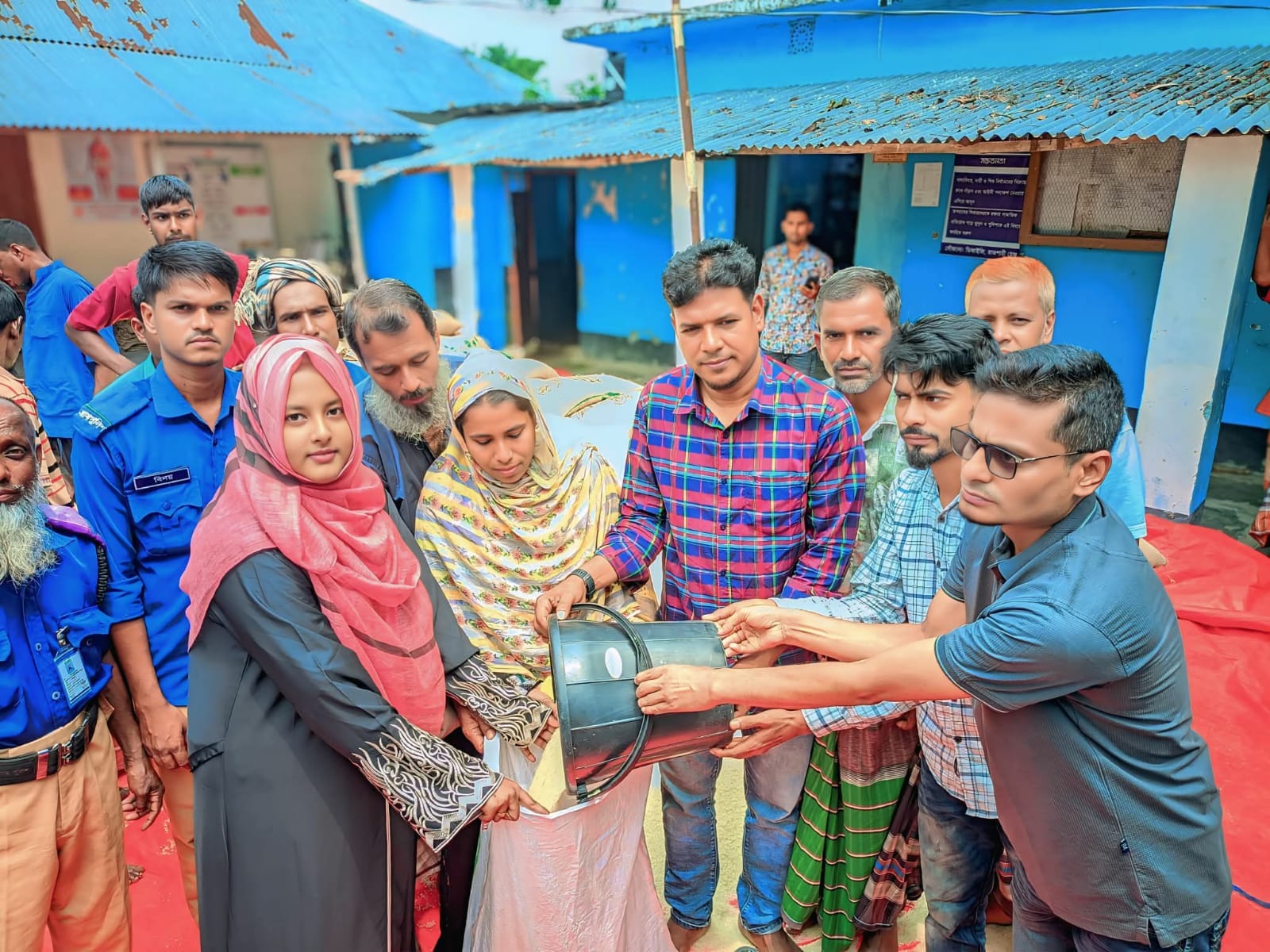 নন্দীগ্রামে ভাটরা ইউনিয়নে সরকারি ঈদ উপহার পেলেন ২ হাজার ৩৫৮টি পরিবার