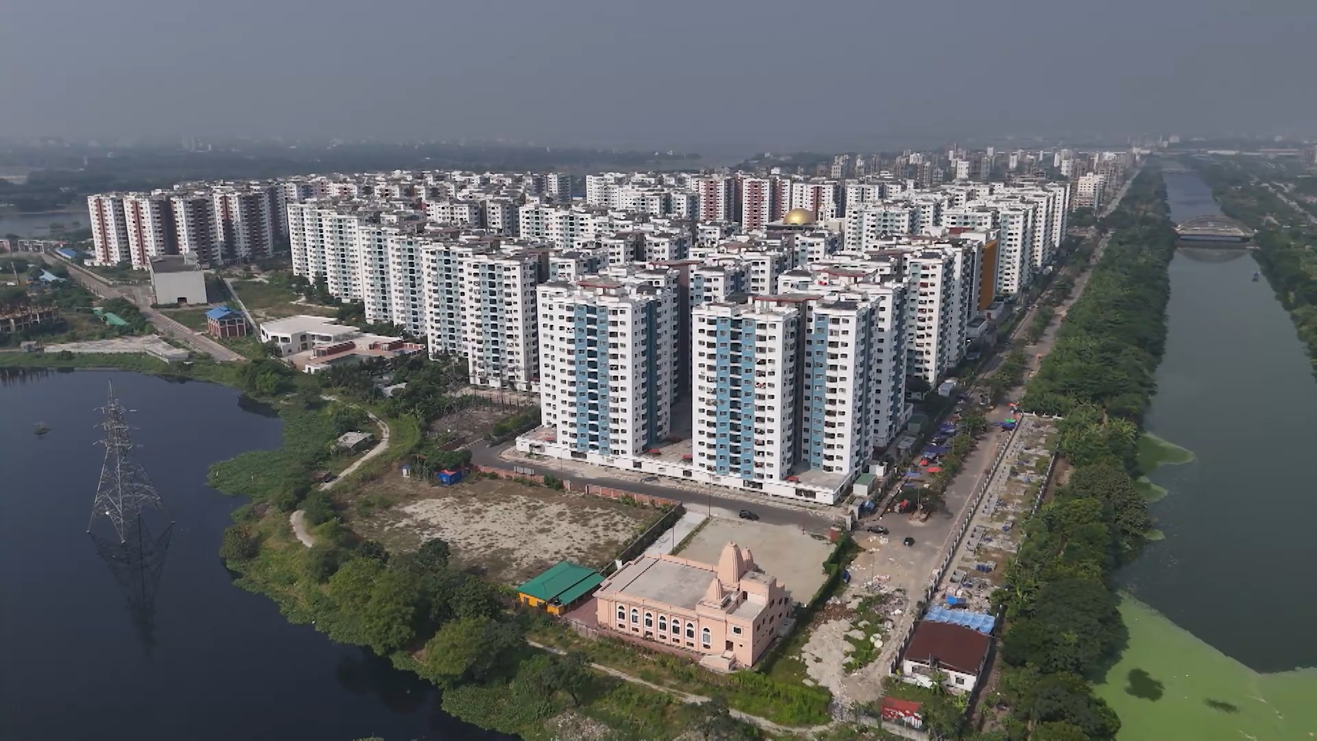 খাল-বিল দখল করেই চলছে বহুতল ভবন নিমার্ণ