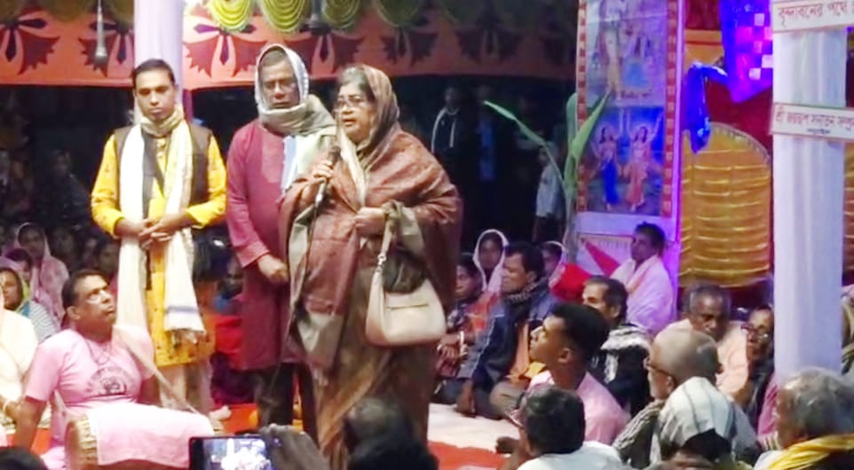 পিরোজপুরে নামকীর্তন অনুষ্ঠানে বিএনপি নেত্রী এলিজা জামান