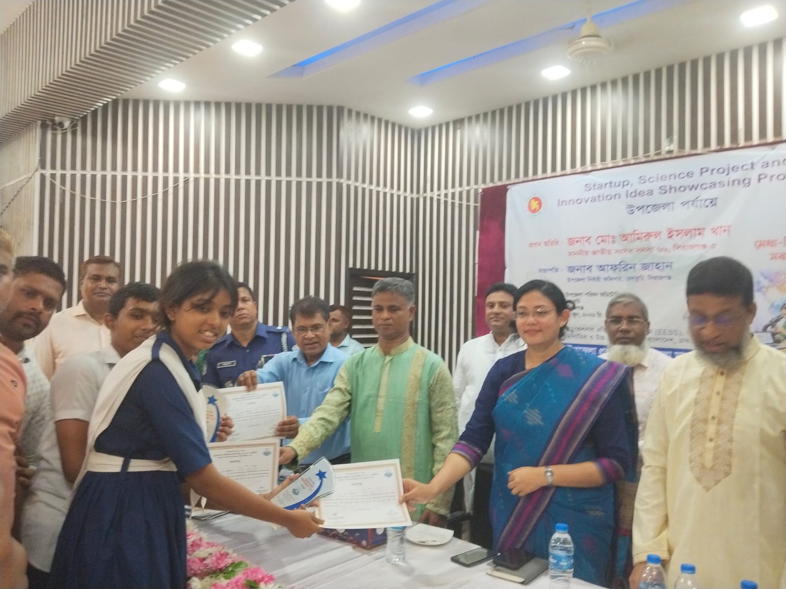 বেলকুচিতে উদ্ভাবননির্ভর বাংলাদেশ গঠনে বিজ্ঞান মেলা অনুষ্ঠিত বেলকুচিতে উদ্ভাবননির্ভর বাংলাদেশ গঠনে বিজ্ঞান মেলা অনুষ্ঠিত